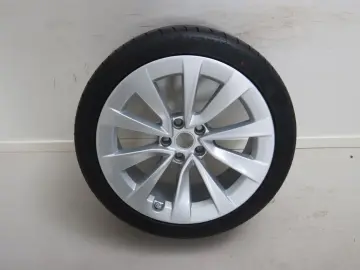 TESLA Tesla Model 3 Long Range AWD