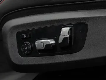 BMW XM PHEV Label Red - Edition 1 500 - Bowers & Wil