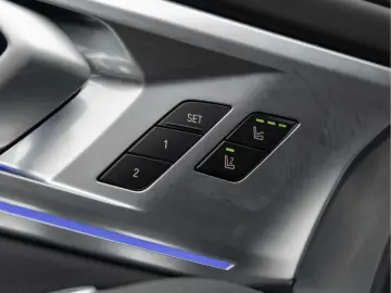 BMW XM PHEV Label Red - Edition 1 500 - Bowers & Wil