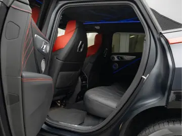 BMW XM PHEV Label Red - Edition 1 500 - Bowers & Wil