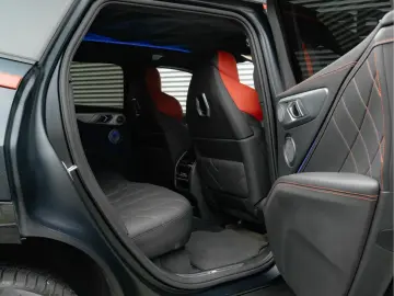 BMW XM PHEV Label Red - Edition 1 500 - Bowers & Wil