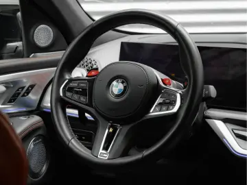 BMW XM PHEV Label Red - Edition 1 500 - Bowers & Wil