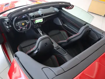 FERRARI Portofino M 3.9T V8 Rosso Cavallino Scuderia 20