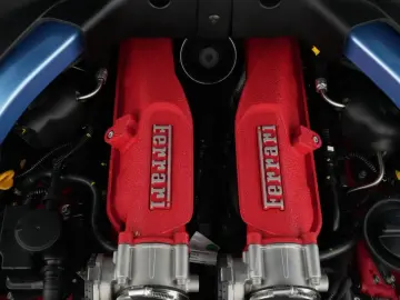 FERRARI Portofino M Sonderfarbe Avio met.