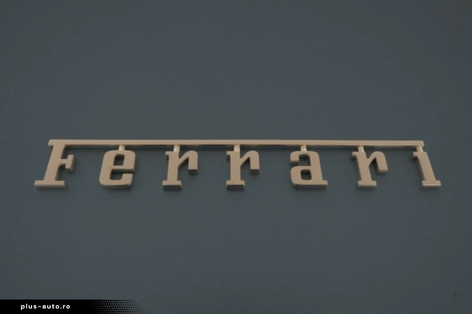 FERRARI Portofino M Sonderfarbe Avio met.