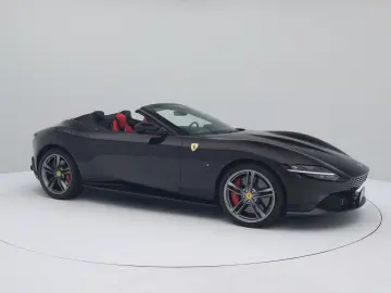 FERRARI Roma Spider - NERO PUROSANGUE - FERRARI HAMBURG