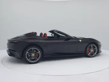 FERRARI Roma Spider - NERO PUROSANGUE - FERRARI HAMBURG