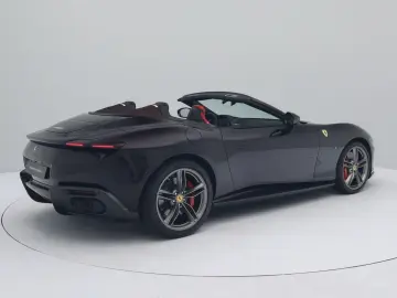 FERRARI Roma Spider - NERO PUROSANGUE - FERRARI HAMBURG