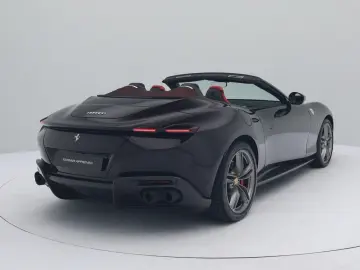 FERRARI Roma Spider - NERO PUROSANGUE - FERRARI HAMBURG
