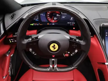 FERRARI Roma Spider - NERO PUROSANGUE - FERRARI HAMBURG