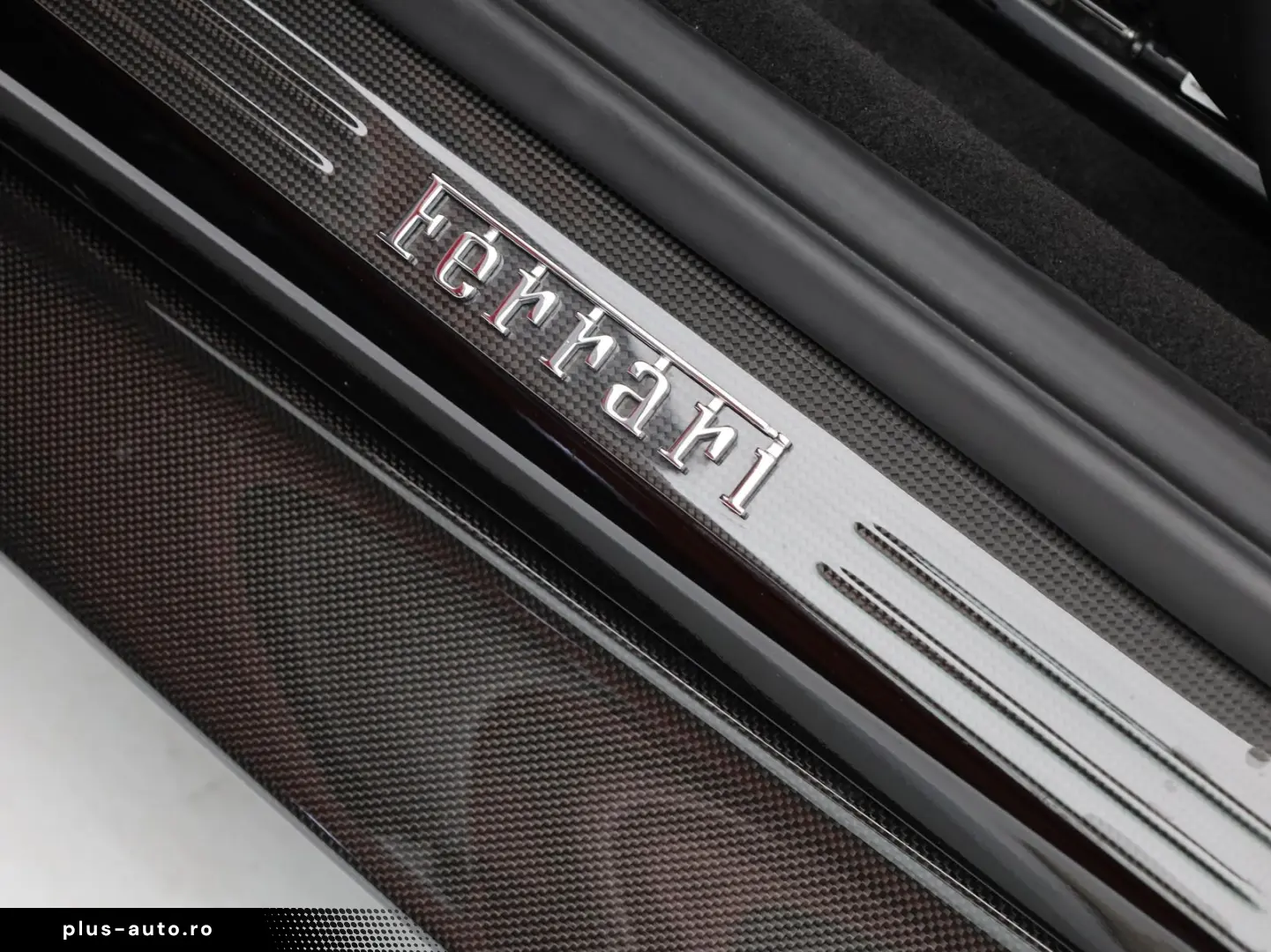 FERRARI Roma Spider - NERO PUROSANGUE - FERRARI HAMBURG