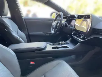 LEXUS RZ 450e Launch Paket  Design-Pak  PANO  LED