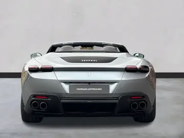 FERRARI Roma Spider  LED-Scheinwerfer 20 Zoll Felge