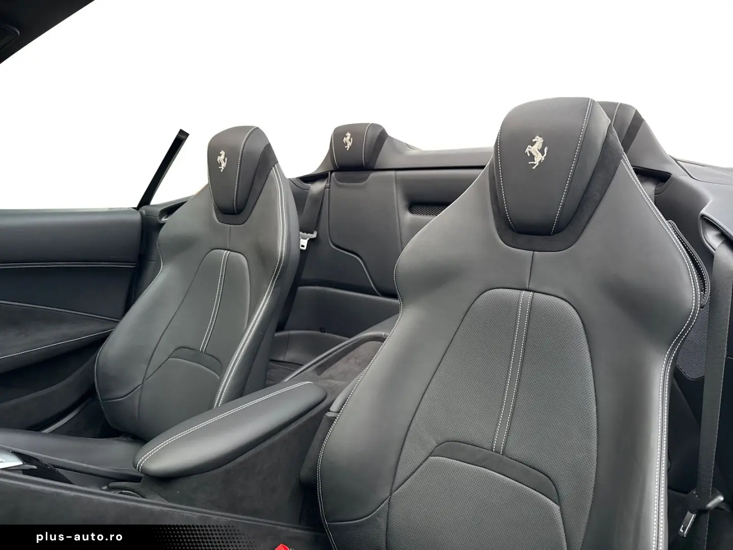 FERRARI Roma Spider  LED-Scheinwerfer 20 Zoll Felge