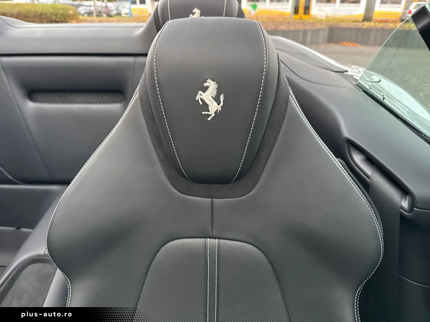 FERRARI Roma Spider  LED-Scheinwerfer 20 Zoll Felge