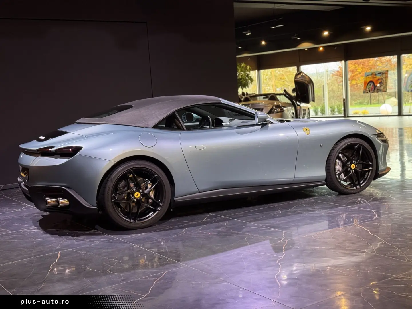 FERRARI Roma Spider Dt. Auto 1. Hand u-frei LED-Lenkrad