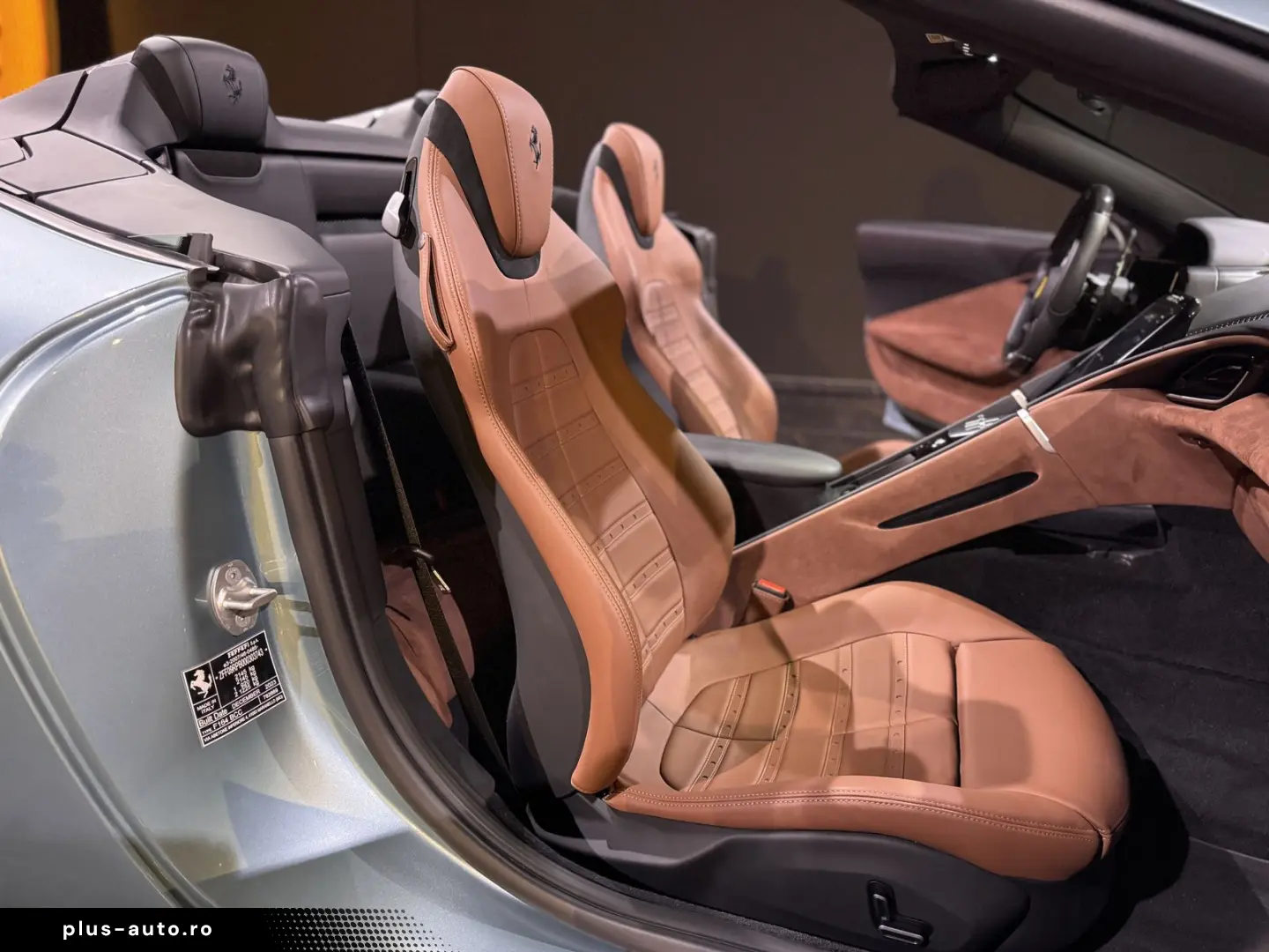 FERRARI Roma Spider Dt. Auto 1. Hand u-frei LED-Lenkrad