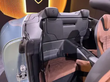 FERRARI Roma Spider Dt. Auto 1. Hand u-frei LED-Lenkrad