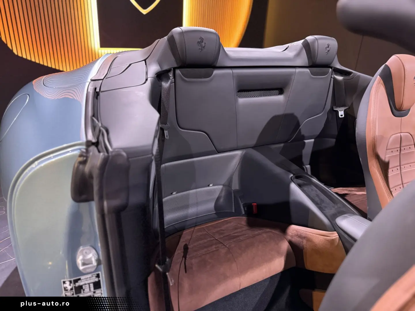 FERRARI Roma Spider Dt. Auto 1. Hand u-frei LED-Lenkrad