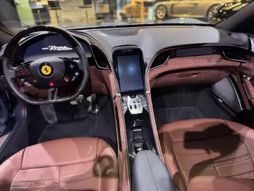 FERRARI Roma Spider Dt. Auto 1. Hand u-frei LED-Lenkrad