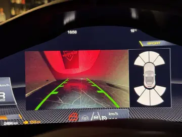 FERRARI Roma Spider Dt. Auto 1. Hand u-frei LED-Lenkrad