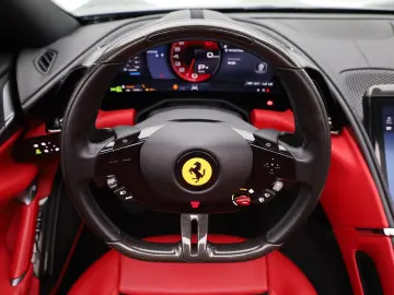 FERRARI Roma Spider - NERO PUROSANGUE - FERRARI HAMBURG