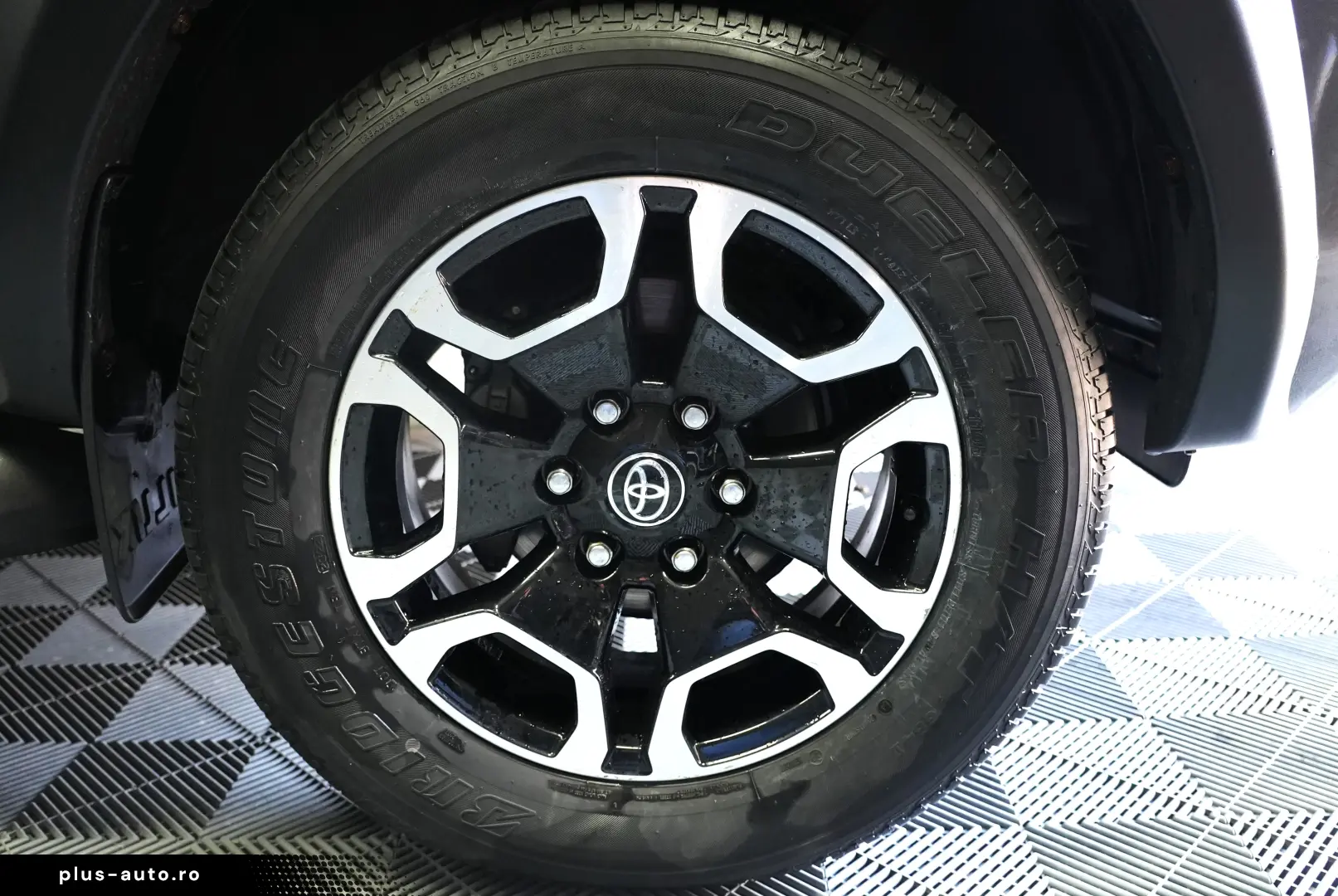 TOYOTA HILUX DC 2.8D AT EXECUTIVE