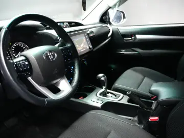 TOYOTA HILUX DC 2.8D AT EXECUTIVE