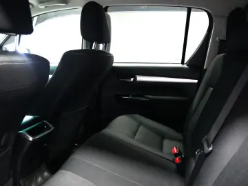 TOYOTA HILUX DC 2.8D AT EXECUTIVE