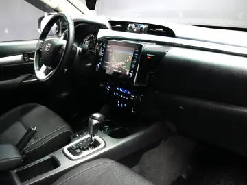 TOYOTA HILUX DC 2.8D AT EXECUTIVE
