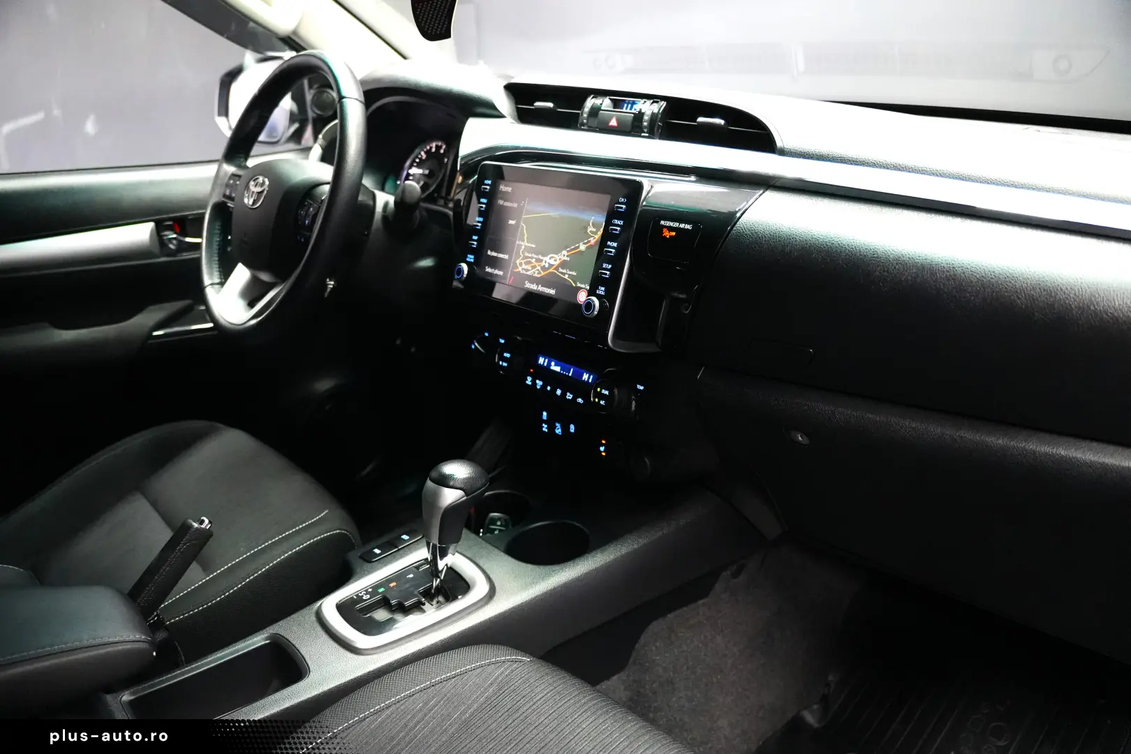 TOYOTA HILUX DC 2.8D AT EXECUTIVE