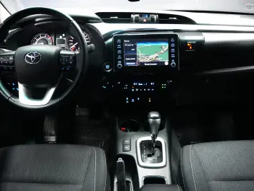 TOYOTA HILUX DC 2.8D AT EXECUTIVE