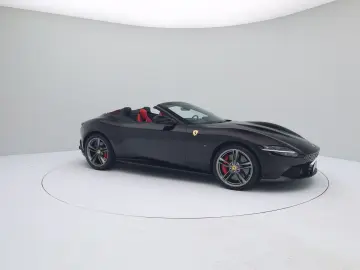 FERRARI Roma Spider - NERO PUROSANGUE - FERRARI HAMBURG