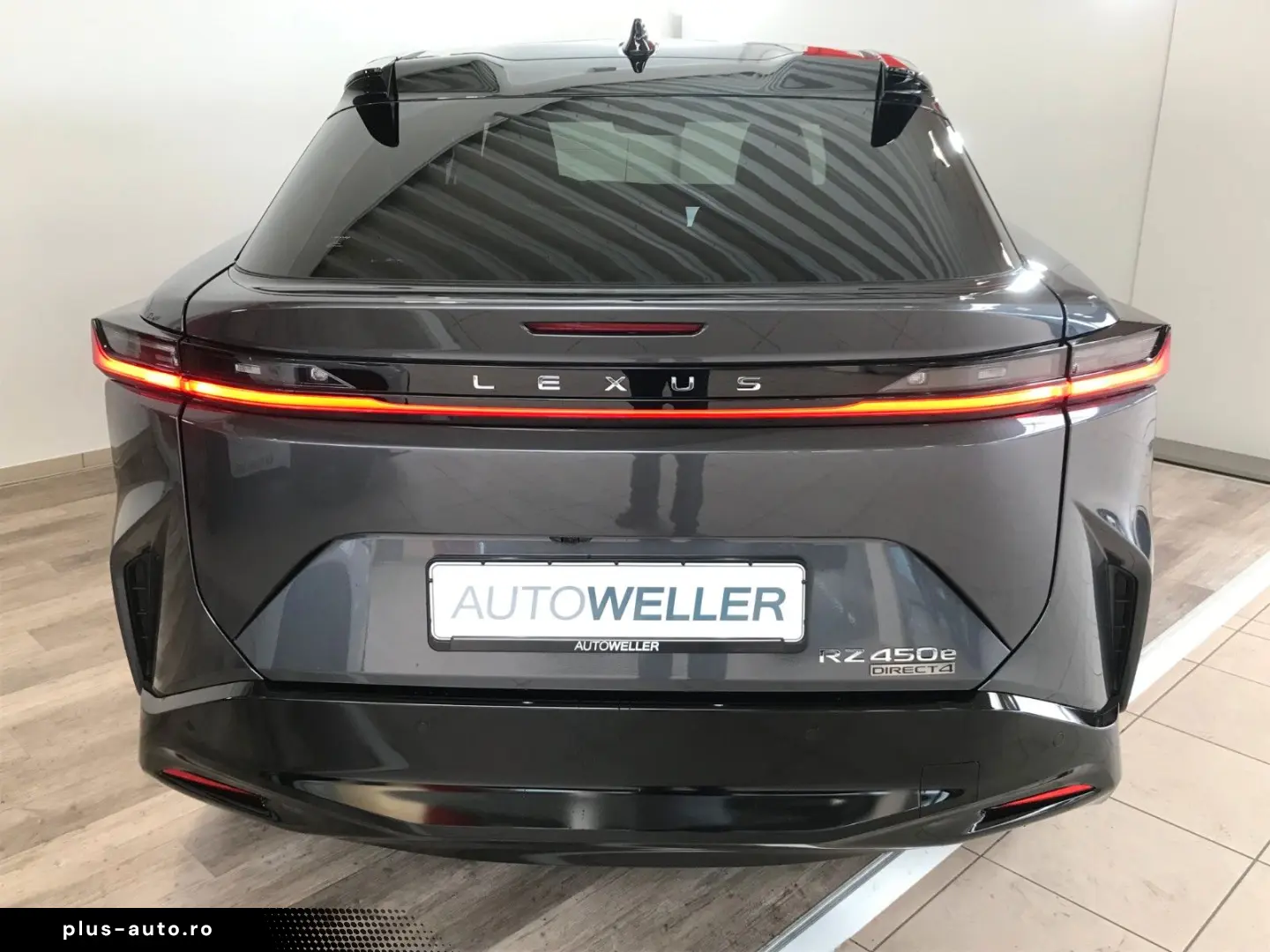 LEXUS RZ450e