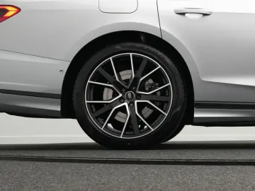 AUDI A8 55 TFSI S line qu.  ACC PANO MATRIX 20