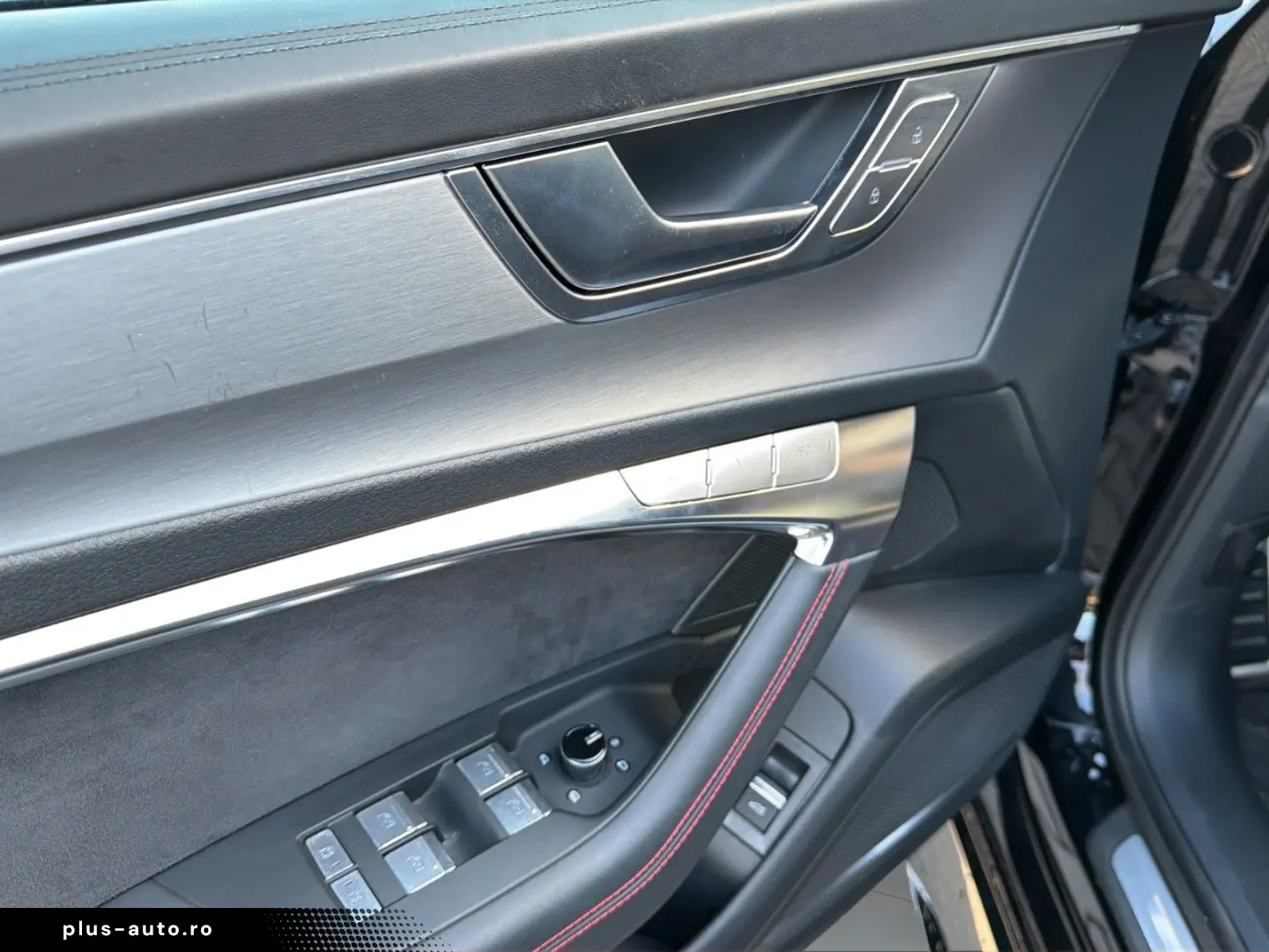 AUDI RS6 Avant 4.0 TFSI quattro 22  Laser B&O Valcona