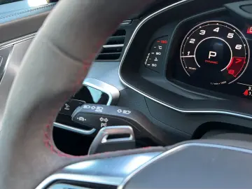 AUDI RS6 Avant 4.0 TFSI quattro 22  Laser B&O Valcona