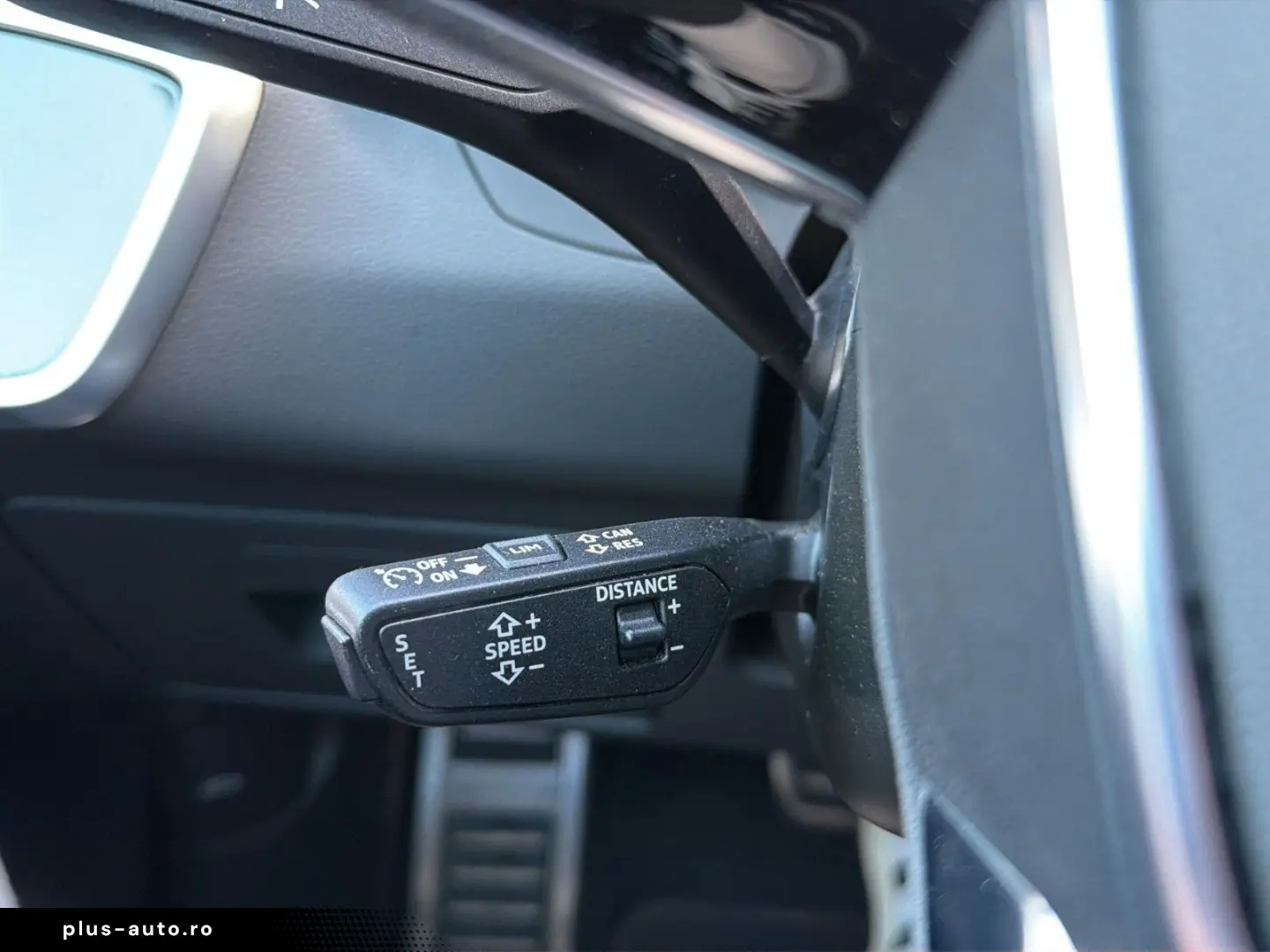 AUDI RS6 Avant 4.0 TFSI quattro 22  Laser B&O Valcona