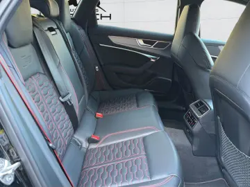 AUDI RS6 Avant 4.0 TFSI quattro 22  Laser B&O Valcona
