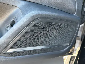 AUDI RS6 Avant 4.0 TFSI quattro 22  Laser B&O Valcona