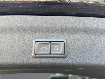 AUDI RS6 Avant 4.0 TFSI quattro 22  Laser B&O Valcona