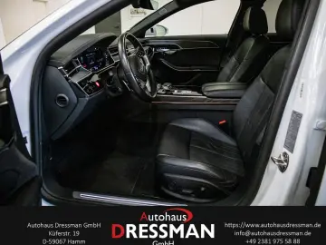 AUDI A8 55 TFSI Q. S-Line MATRIX B&O STHZG PANO HuD