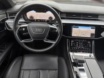 AUDI A8 55 TFSI quattro PANO STAHZG B&O HUD ASSIST