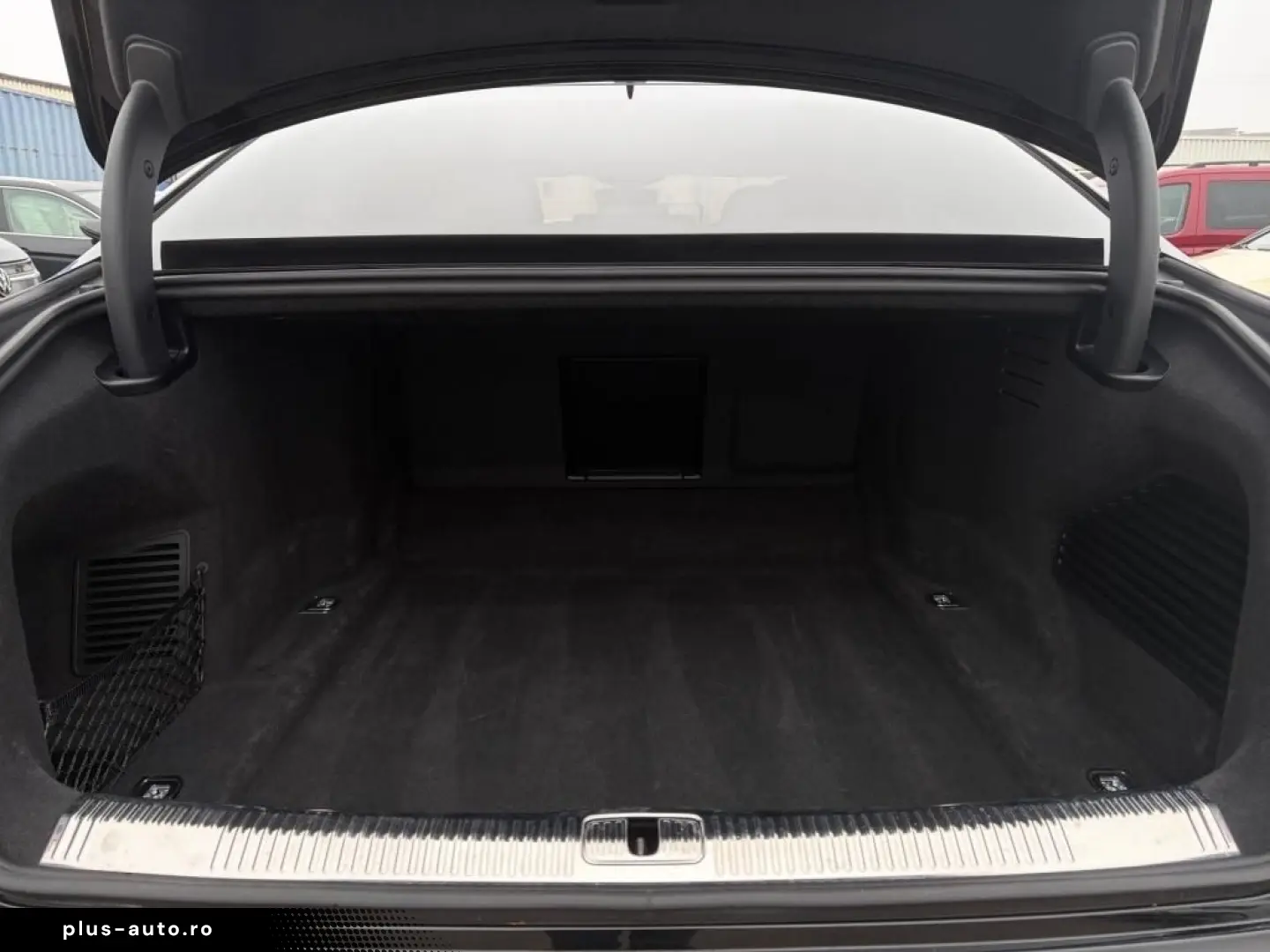 AUDI A8 55 TFSI quattro PANO STAHZG B&O HUD ASSIST