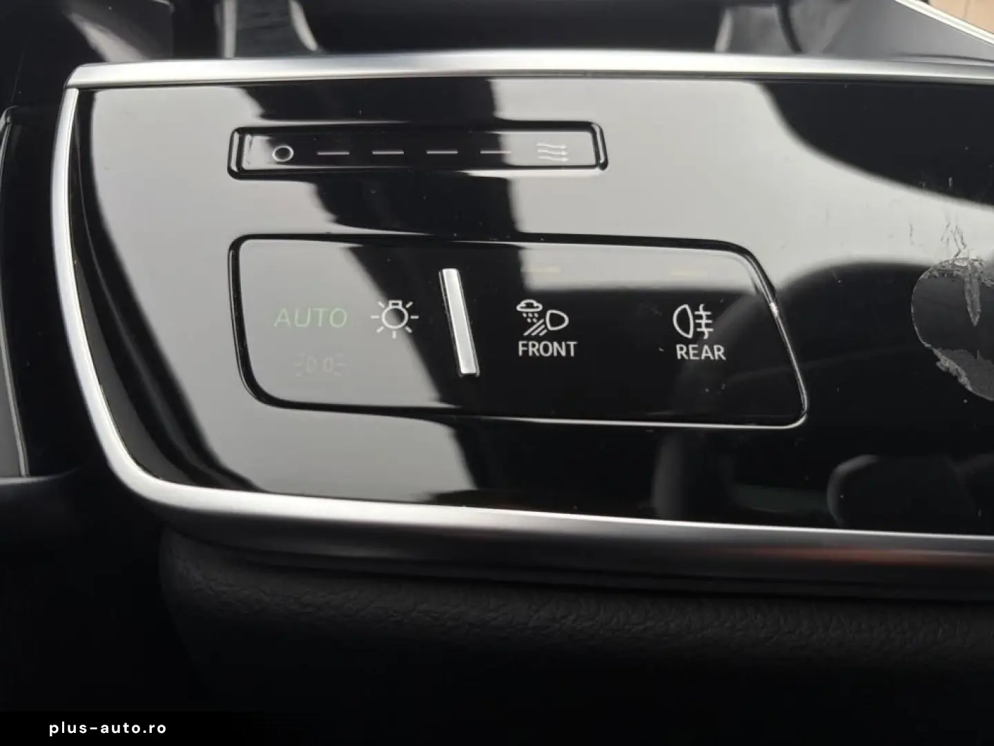 AUDI A8 55 TFSI quattro PANO STAHZG B&O HUD ASSIST