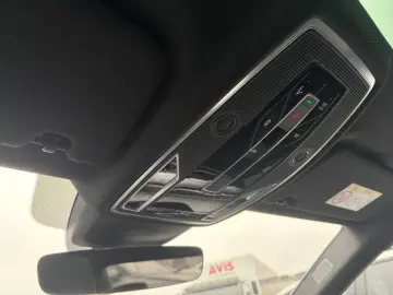 AUDI A8 55 TFSI quattro PANO STAHZG B&O HUD ASSIST