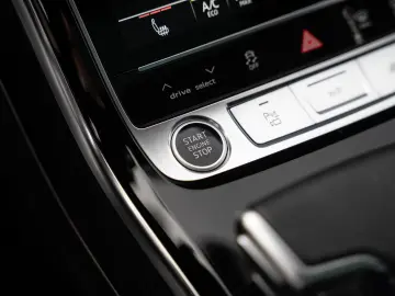 AUDI A8 50 TDI quattro Bang&Olufsen PANO Head-up 360