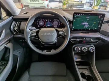 SKODA Kodiaq 2.0 4x4 Pano Matrix StHz AHK 19  5J-Gar.