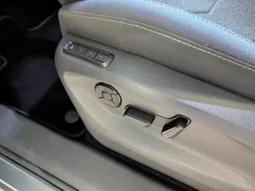 SKODA Kodiaq 2.0 4x4 Pano Matrix StHz AHK 19  5J-Gar.