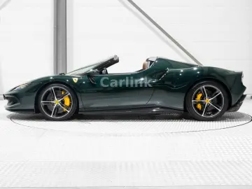 FERRARI 296 GTS -LIFT-VERDE BRITISH-VOLL-CARBON INT EXT-